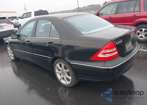 2004 Mercedes-Benz C 230 Kompressor Sport/Sport from USA, damaged, VIN WDBRF40J24A556752